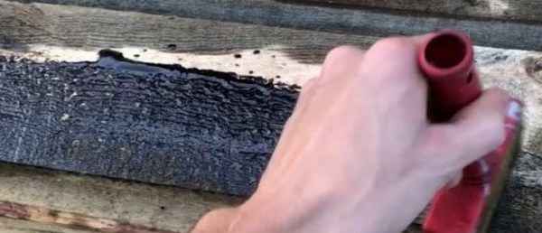 Чем можно защитить древесину от порчи